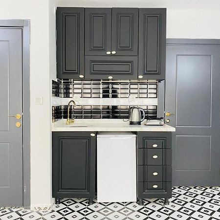 Pleasant Studio Flat In Kabatas Beyoglu Apartment อิสตันบูล ภายนอก รูปภาพ